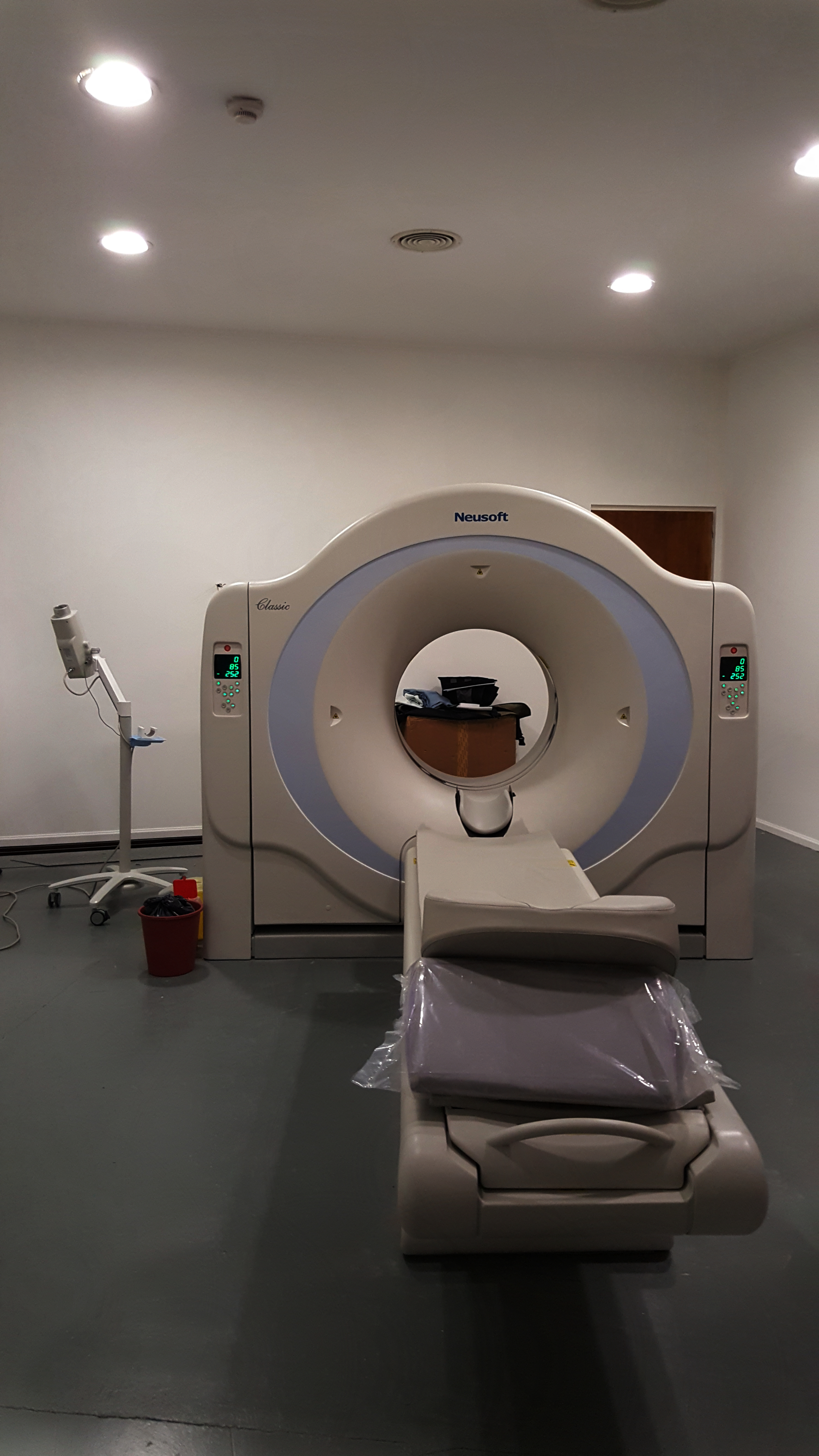 Instalación tomógrafo Hospital Cipolletti